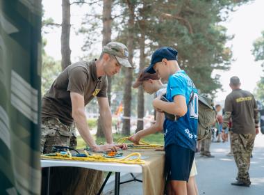 Жители Хабаровска прошли «Тропу воина» в День ветерана боевых действий