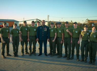 Командир Центра «ВОИН», Андраник Гаспарян поздравил школьников и студентов с Днем знаний!